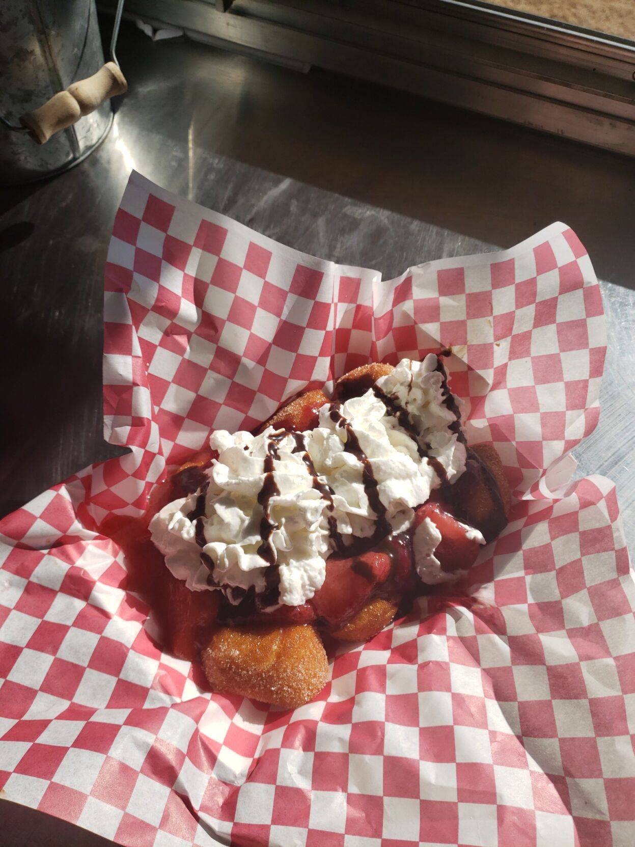 Dope Soul Catering & Food Truck: Strawberry Mini Beignet Donuts